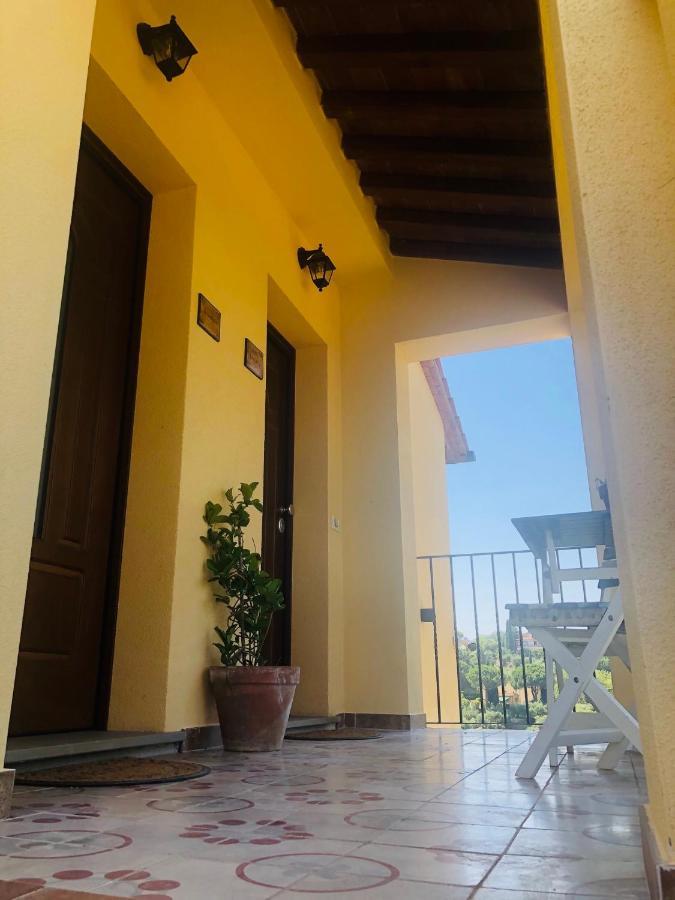 蒙托伯里茵瓦亚Holiday House Cuordinatura公寓 外观 照片